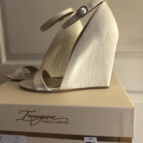 Wedge Sandal - Picture 4 of 5